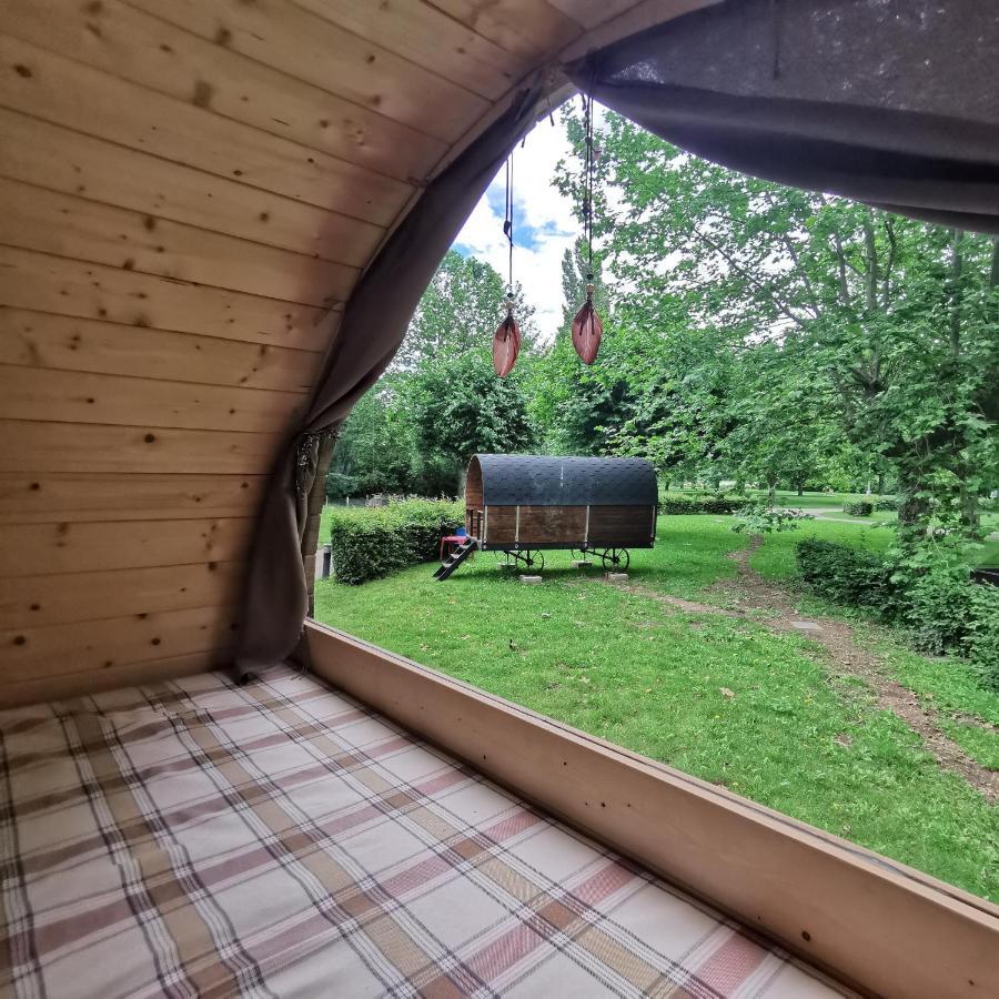 Camping De Thoissey *** Kültér fotó