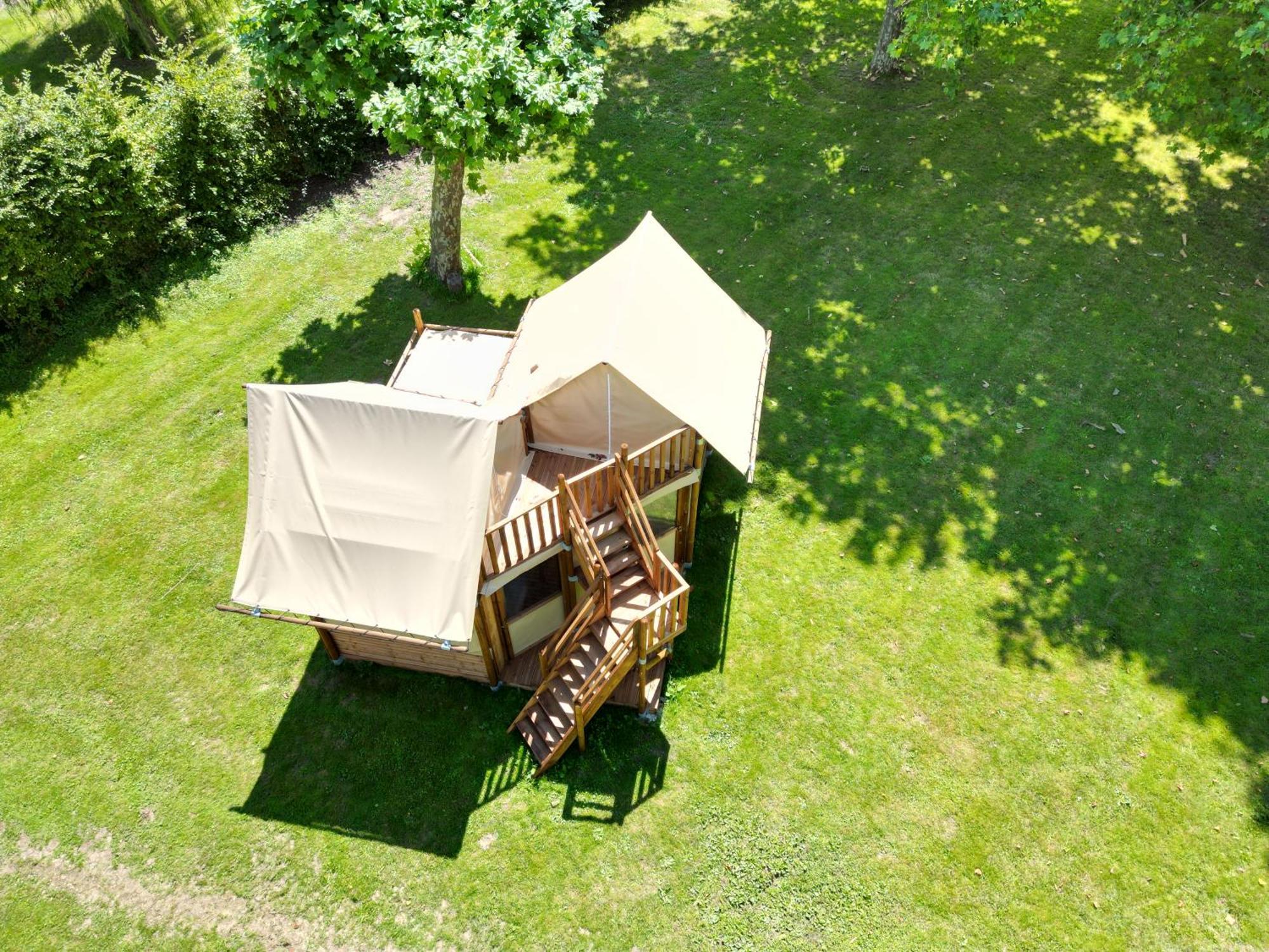 Camping De Thoissey *** Kültér fotó
