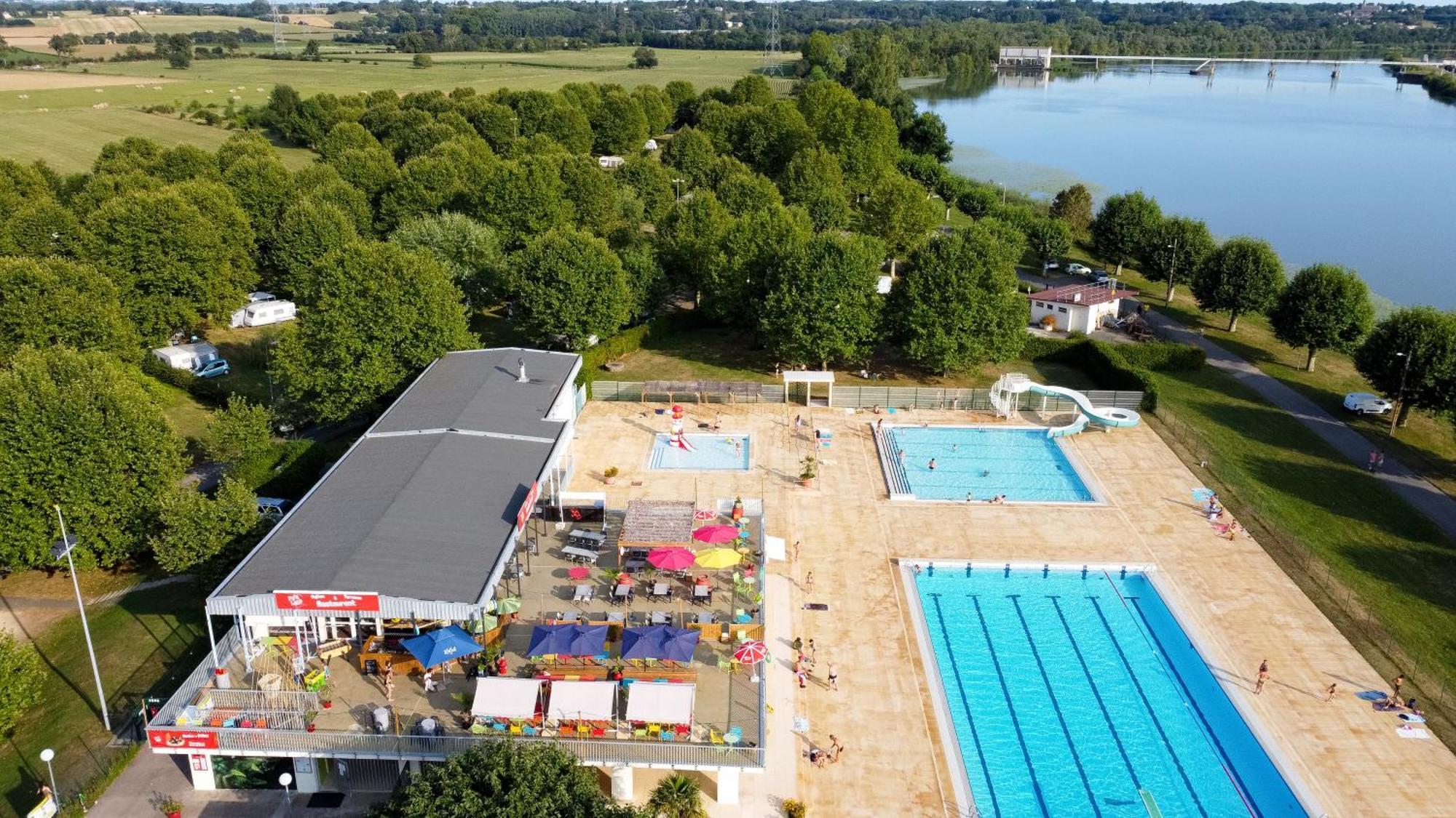 Camping De Thoissey *** Kültér fotó