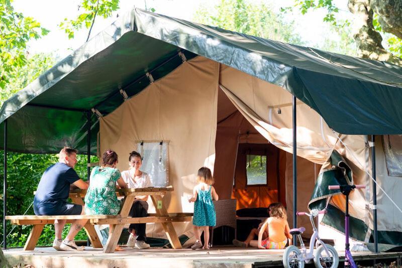 Camping De Thoissey *** Kültér fotó