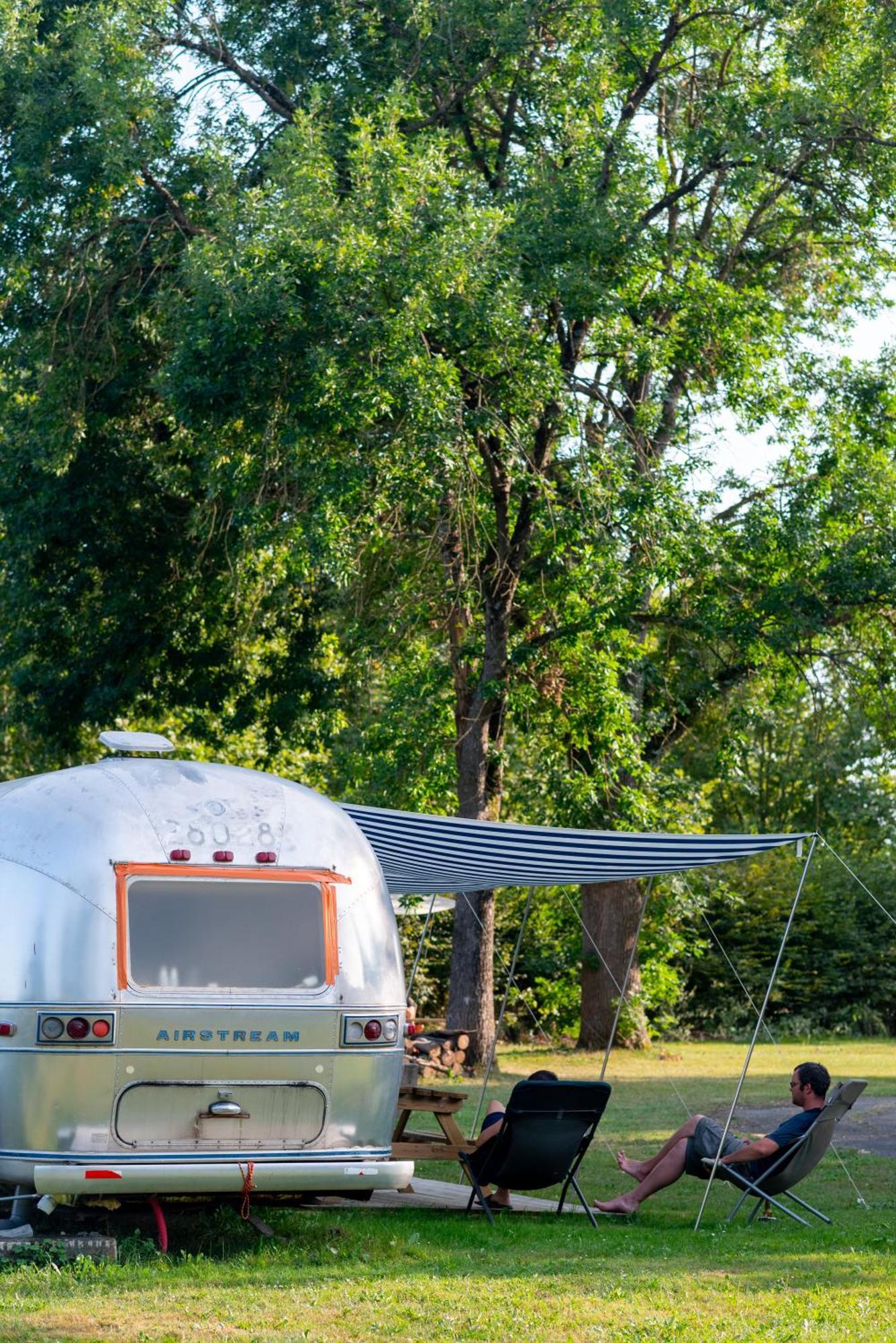 Camping De Thoissey *** Kültér fotó