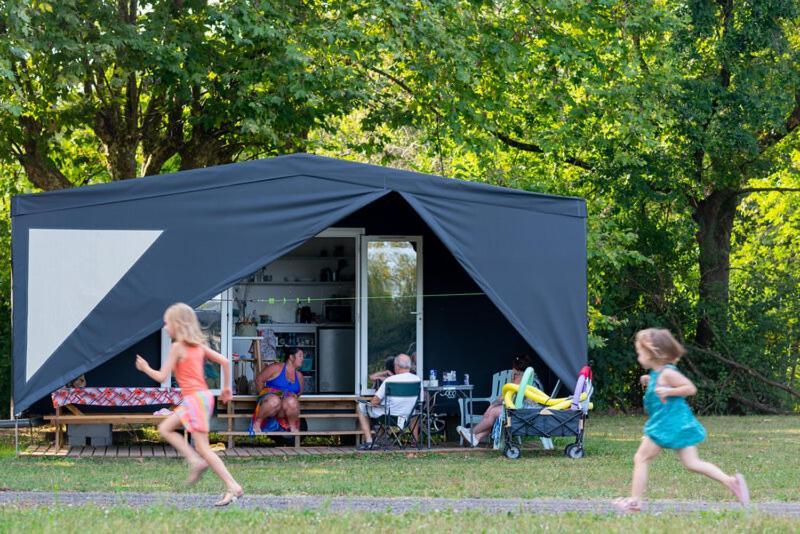 Camping De Thoissey *** Kültér fotó