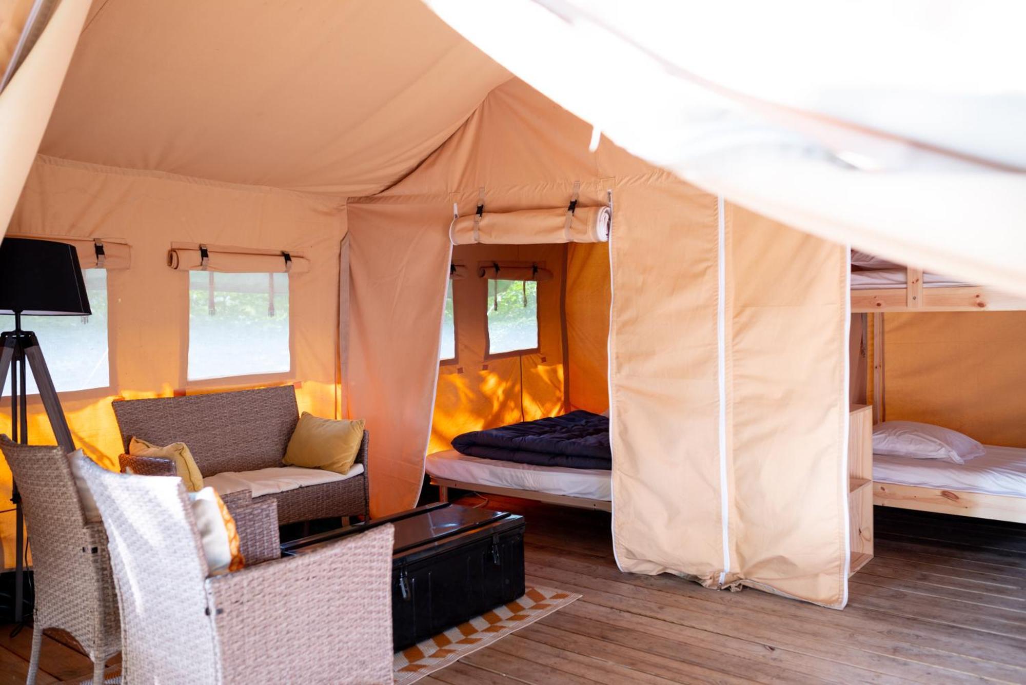 Camping De Thoissey *** Kültér fotó